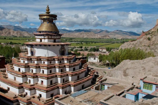 Gyantse-Tibet-1_1920